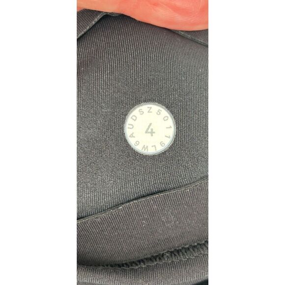 Lululemon In Movement Crop Everlux 19" Leggings Black Size 4‎ - Picture 4 of 9